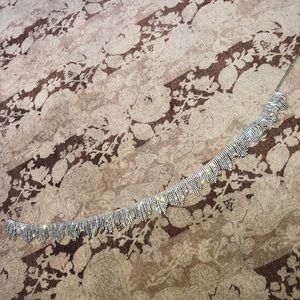 Crystal belt